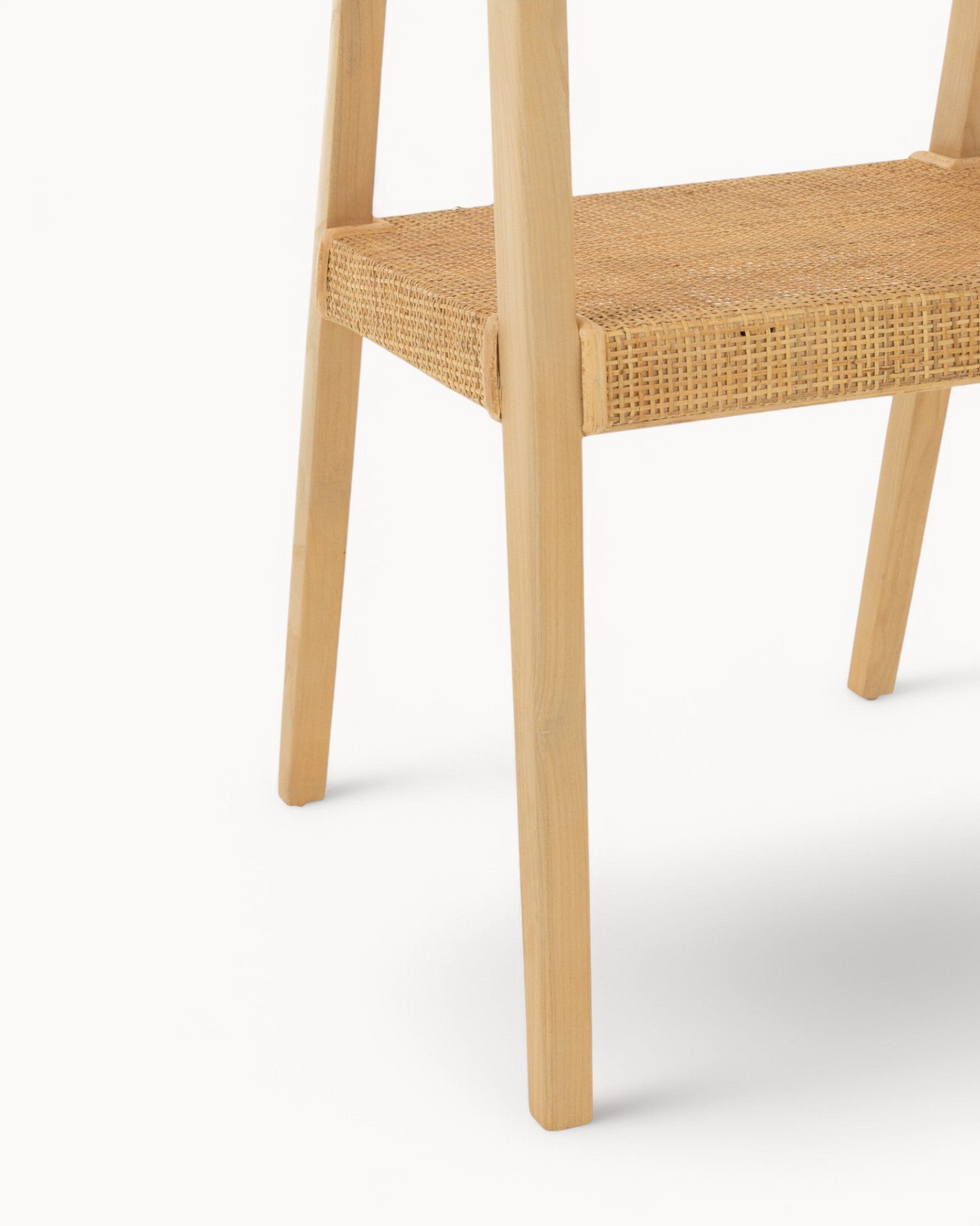 SYLFORM Spisestuestol i Natur Teaktræ